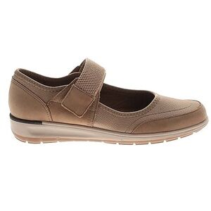 NEW Walking Cradles Tan Flats Walking Shoes Slip-Ons Women’s Size 7.5M